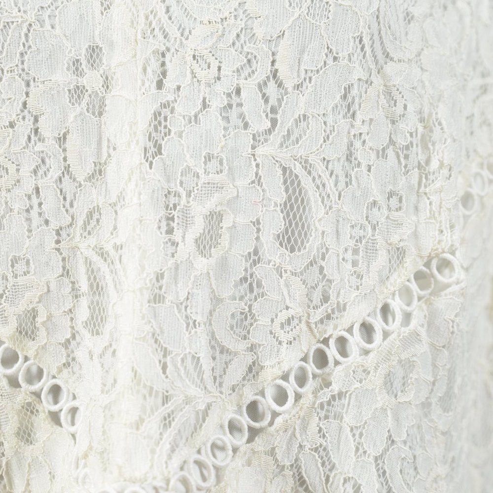 Neiman Marcus Off White All Lace Cocktail Dress - Picture 5 of 13